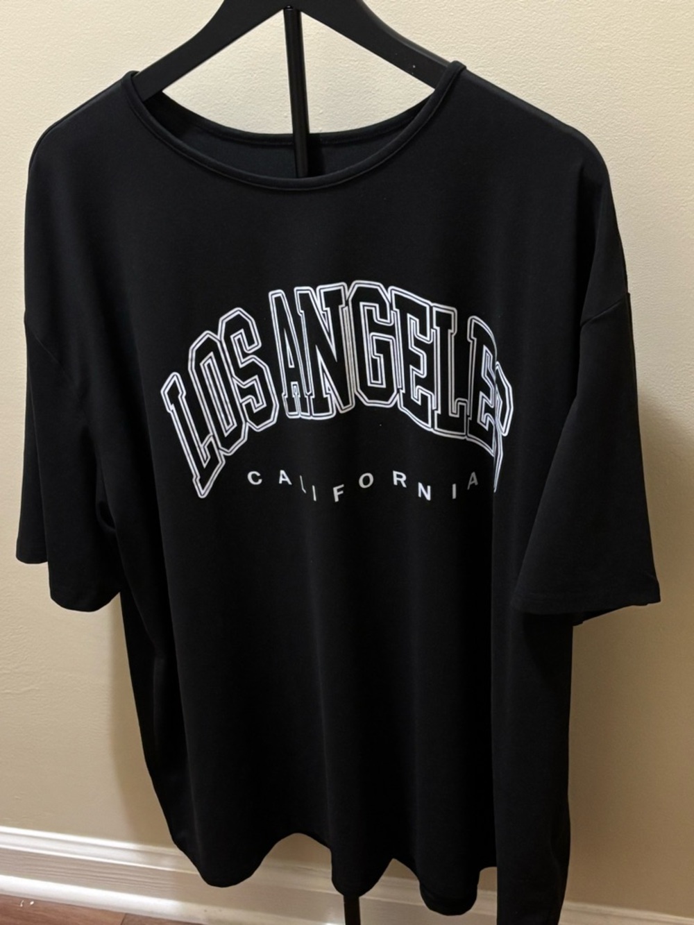 Lot Of Two Women LOS ANGELES CALIFORNIA Graphic Crop Tee & T-shirt Sz Large,  3x - Picture 2 of 11